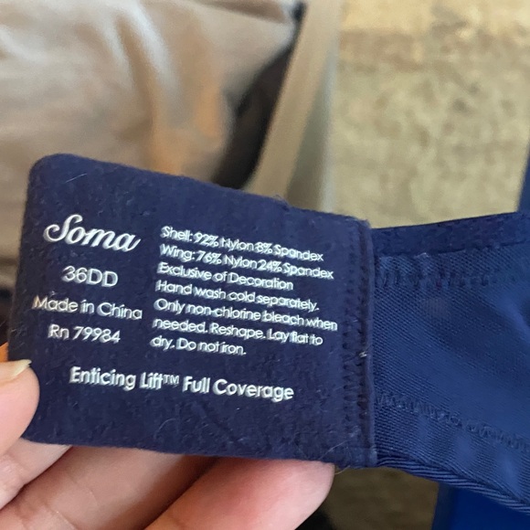 Blue Enticing Lift Full coverage Lace Bra - Picture 6 of 11